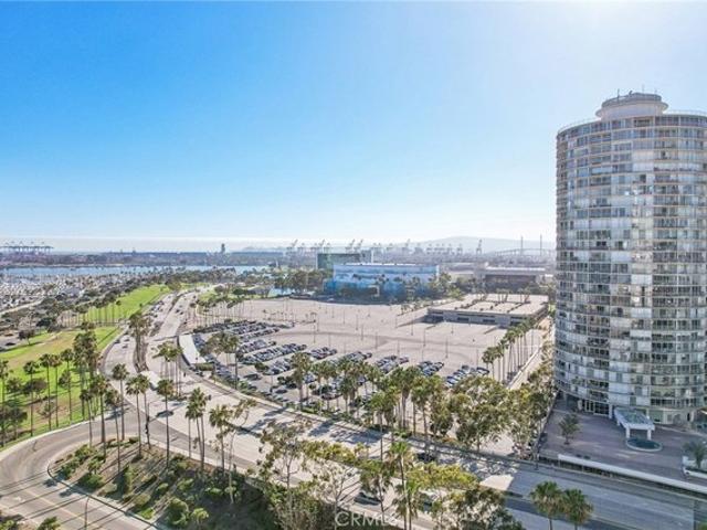 Condo for sale in Long Beach, California