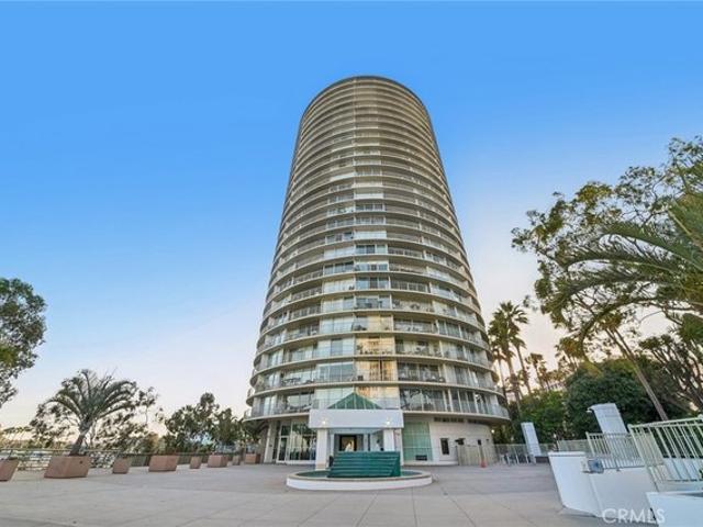 Condo for sale in Long Beach, California