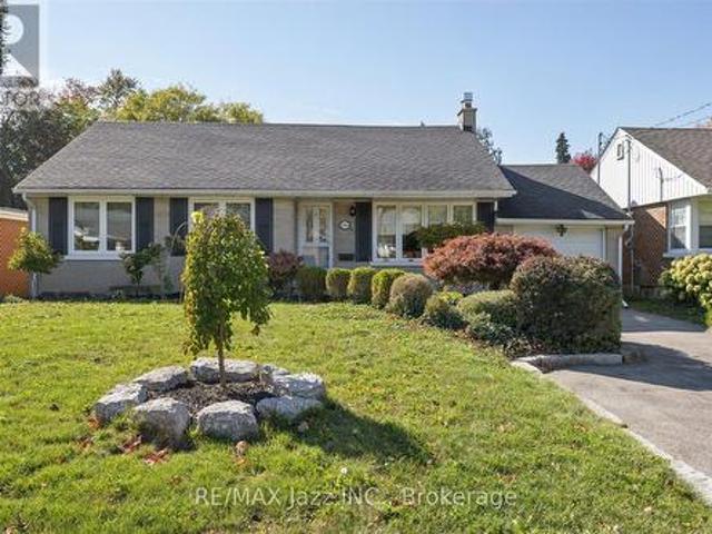 House for sale in Centennial, Oshawa