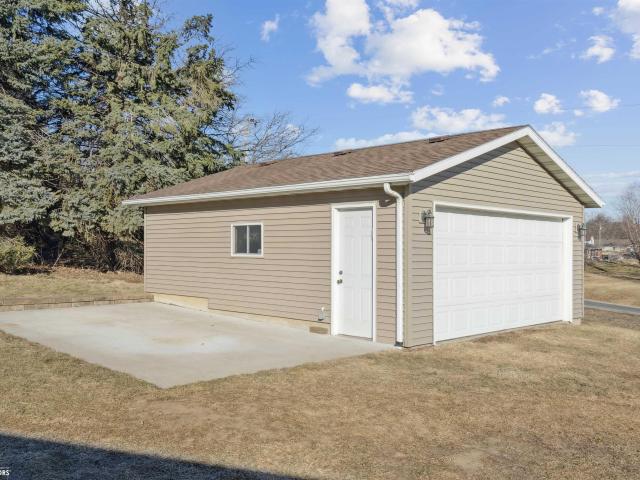 House for sale in Lynnville, Iowa