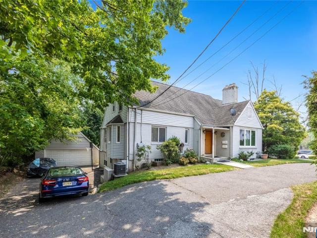 Property for rent in River Edge, New Jersey