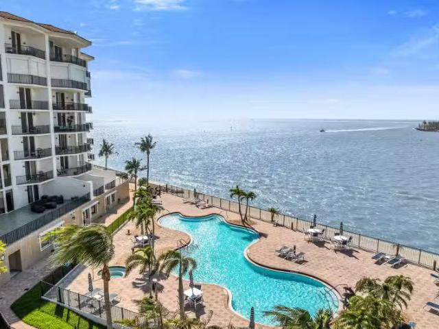Condo for sale in Naples Condo for sale in Naples