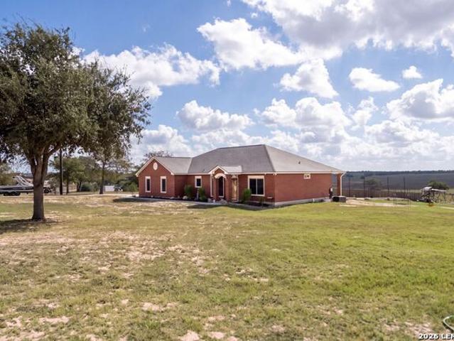 House for sale in La Vernia, Wilson County