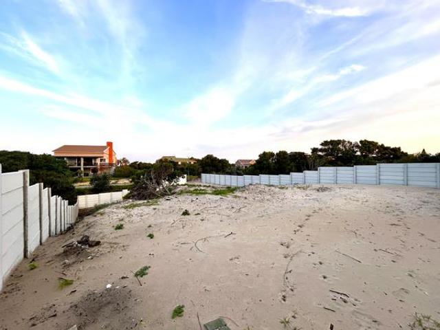 Land for sale in Cape St Francis, Eastern Cape
