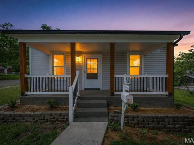 House for sale in De Soto, Missouri