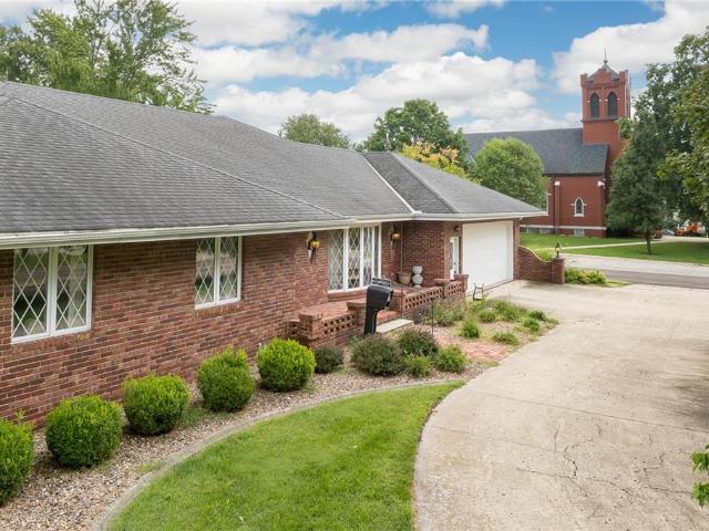 House for sale in Gentry, Missouri