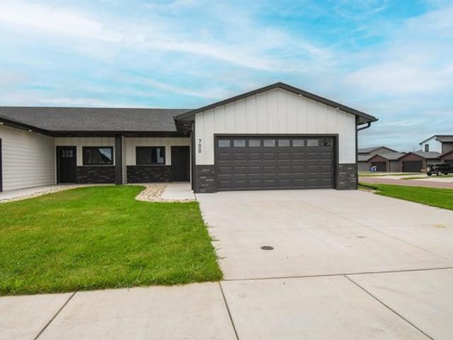 Townhouse for sale in Lennox, South Dakota