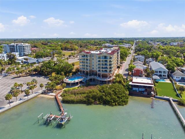 Condo for sale in Clearwater, Florida