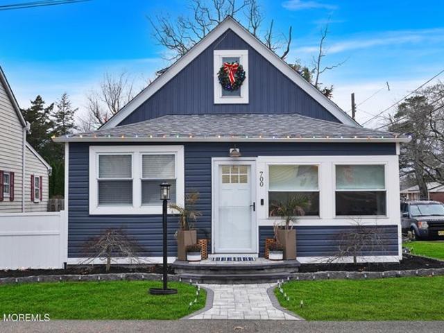 House for sale in Ocean Gate, New Jersey