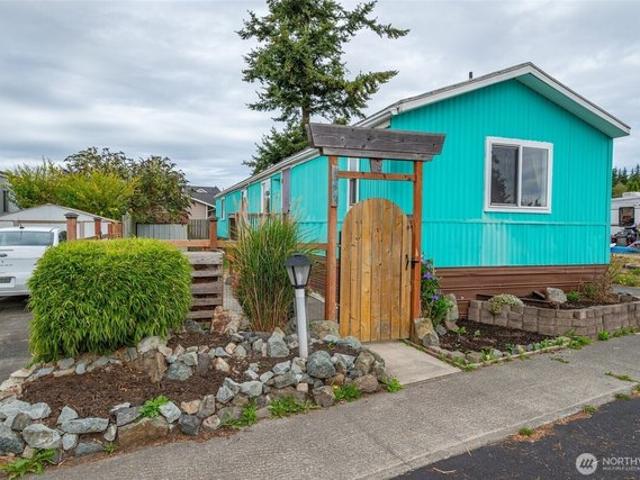House for sale in Oak Harbor, Washington