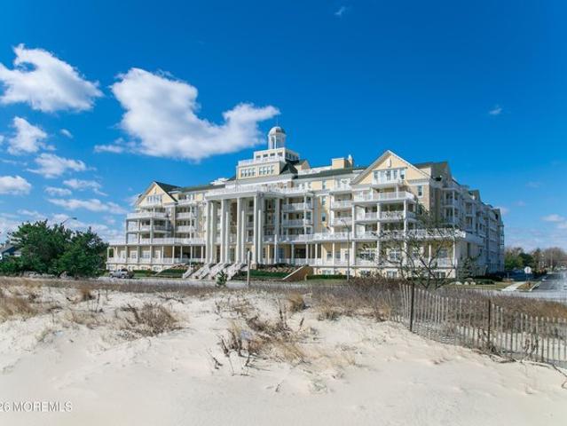 Condo for sale in Monmouth, New Jersey