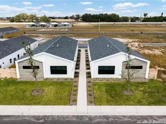 House for sale in Edinburg