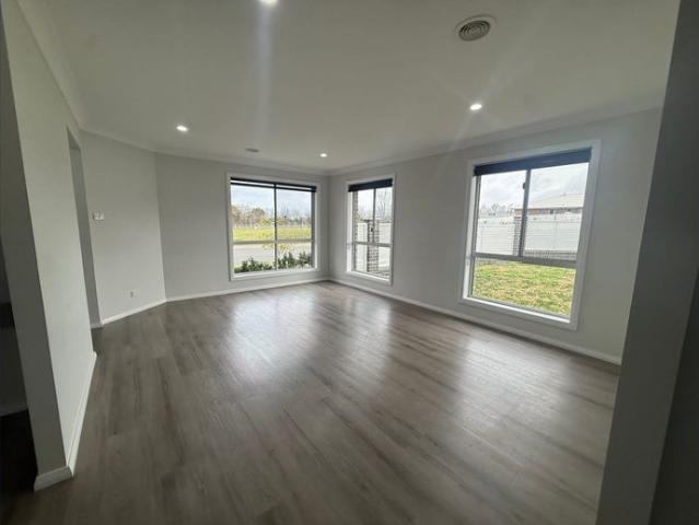 House for rent in Brisbane Grove, New South Wales