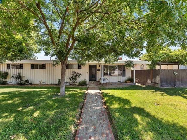 House for sale in Newman, California