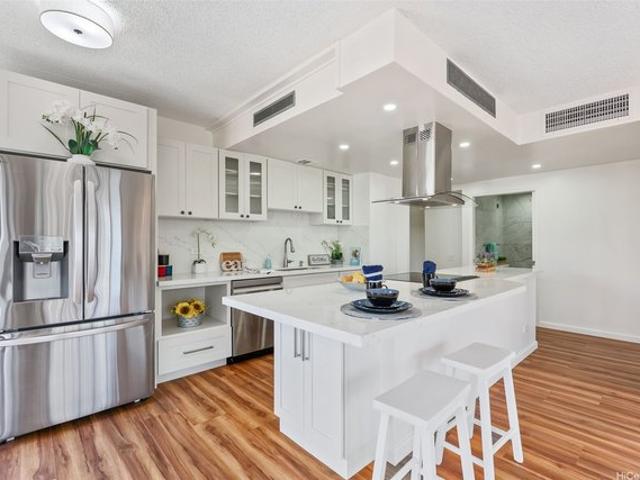 Condo for sale in Honolulu, Honolulu County