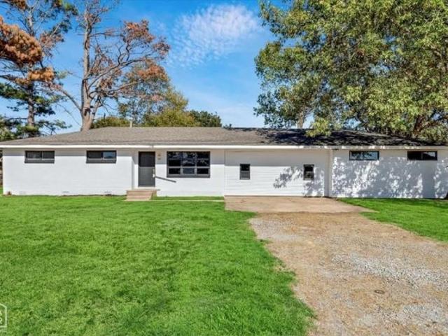 House for sale in Bay, Craighead County