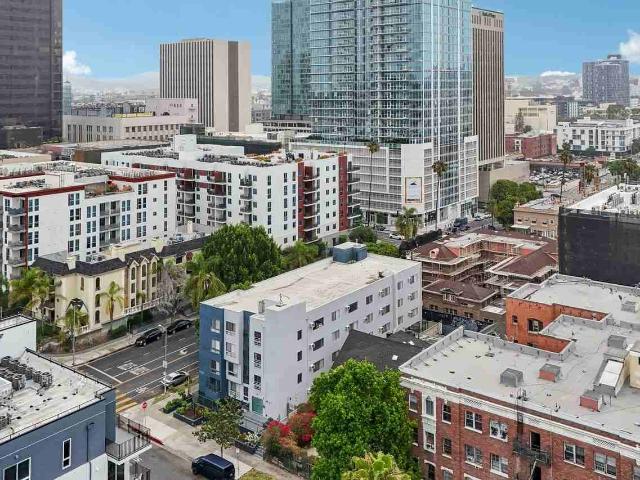 Apartment for rent in Canoga Park, California