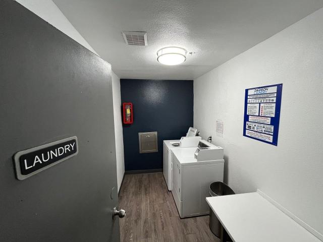 Apartment for rent in Canoga Park, California