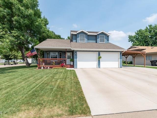 House for sale in Bismarck, North Dakota