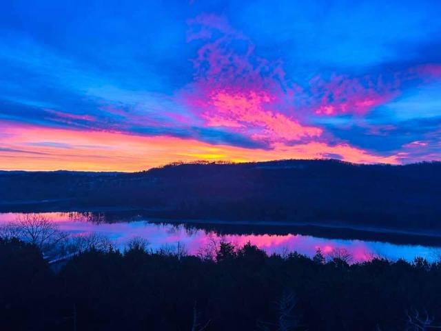 House for sale in Stone, Missouri
