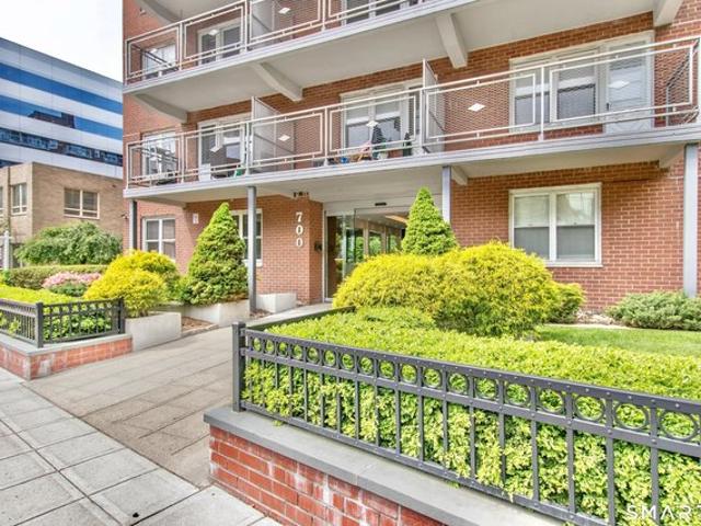 Condo for sale in Cos Cob, Connecticut