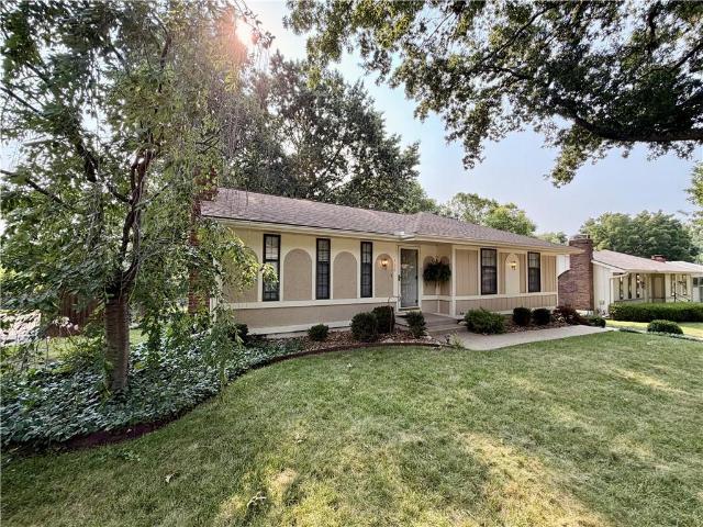 House for sale in Blue Springs, Missouri