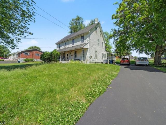 House for sale in Alpha, New Jersey