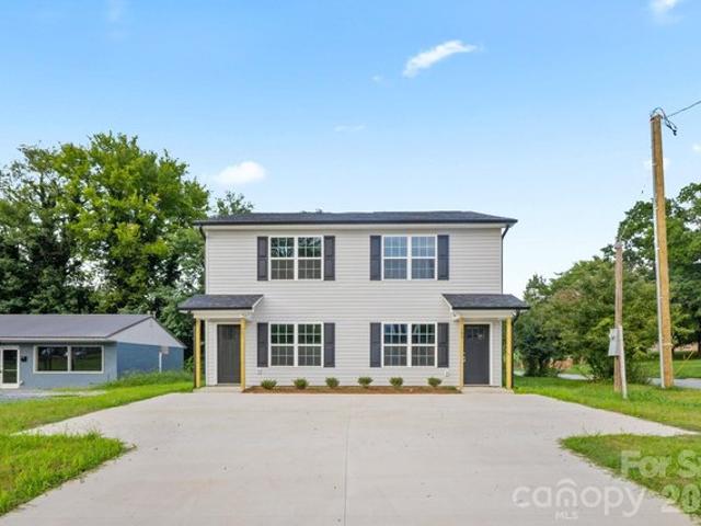 House for sale in Eaman Park, Salisbury