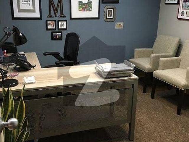 Office for rent in Faisalabad, Islamabad Capital Territory