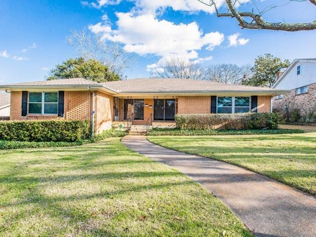 House for sale in Dallas, Texas