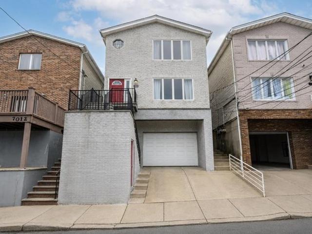 House for sale in Hudson, New Jersey
