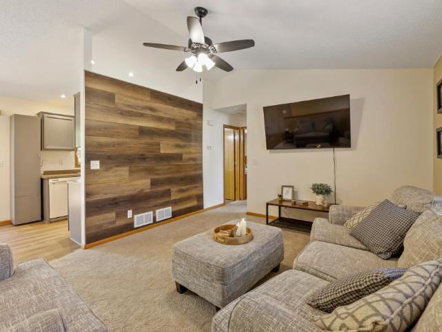 House for sale in Cottage Grove, Minnesota