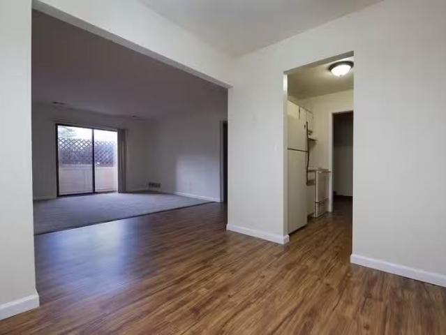 Condo for rent in Westland