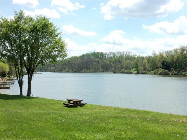 House for sale in Hickory, Pennsylvania