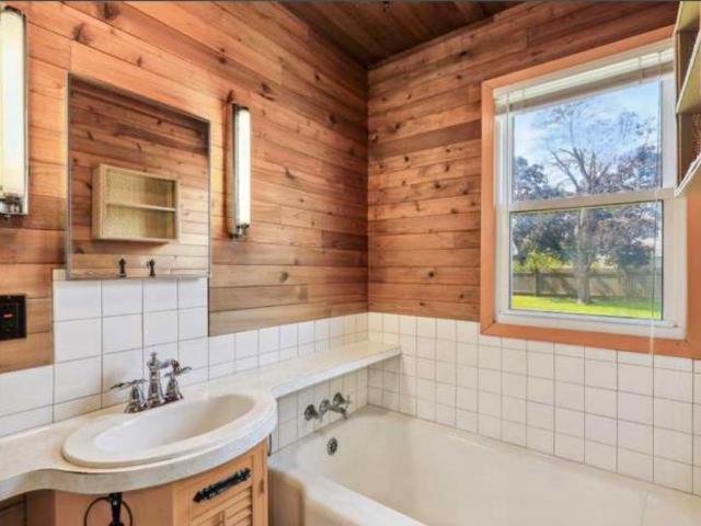 House for sale in Hennepin, Minnesota