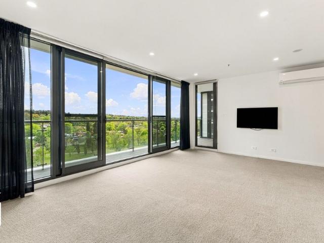 Apartment for rent in Phillip, District of Woden Valley