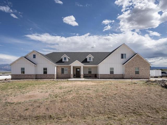 House for sale in Iron, Utah