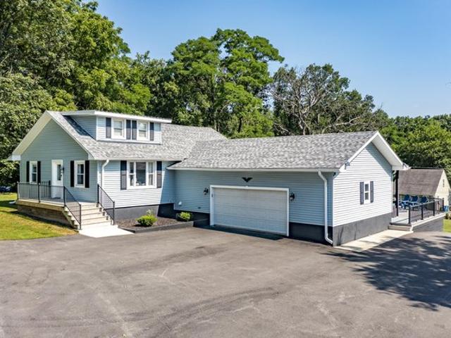House for sale in Cedar Lake, Indiana