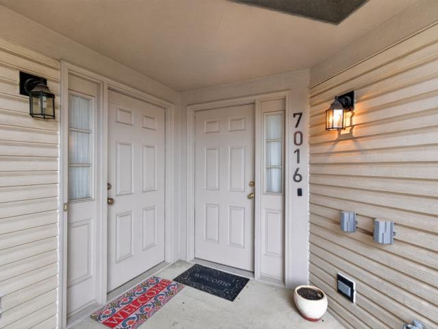 Townhouse for sale in Gurnee, Illinois
