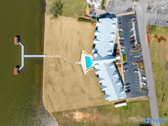 Condo for sale in Guntersville
