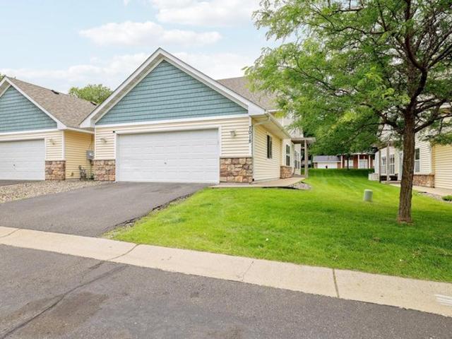 Townhouse for sale in Oakdale, Minnesota