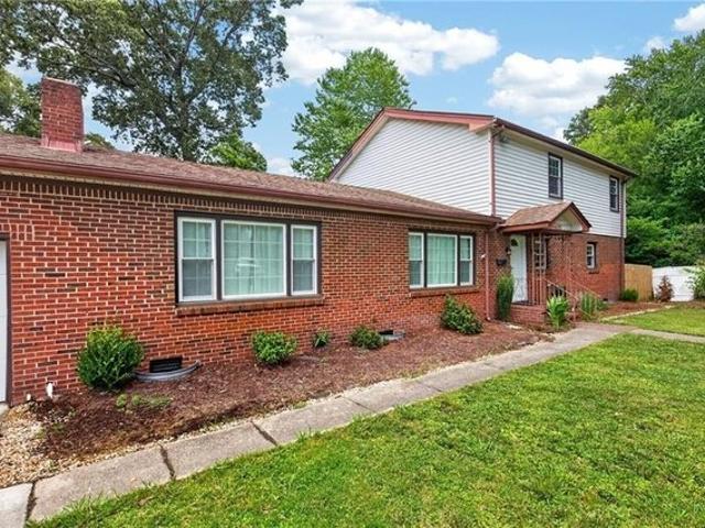 House for sale in Meadowbrook Forest, Norfolk