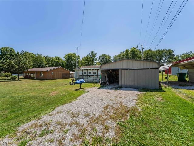 House for sale in Andover, Ohio