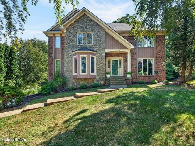 House for sale in Manor Creek, Louisville
