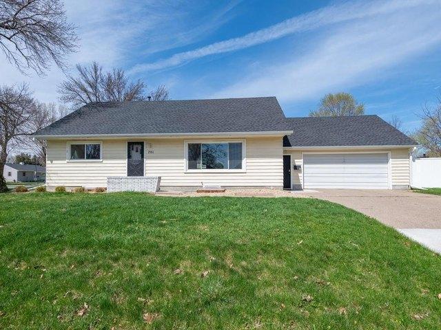 House for sale in New Prague, Minnesota
