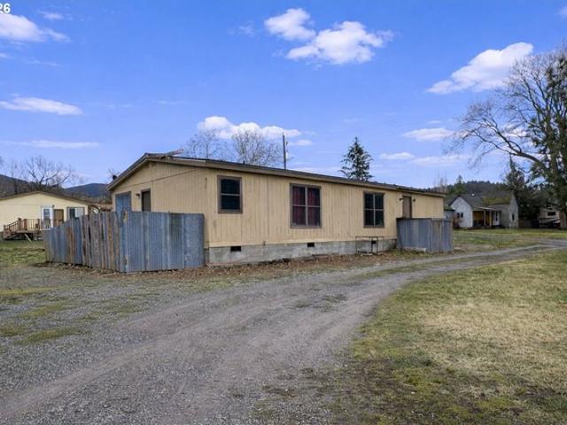 House for sale in Oregonia