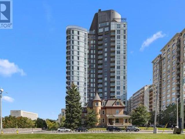 Condo for sale in Somerset, Ottawa