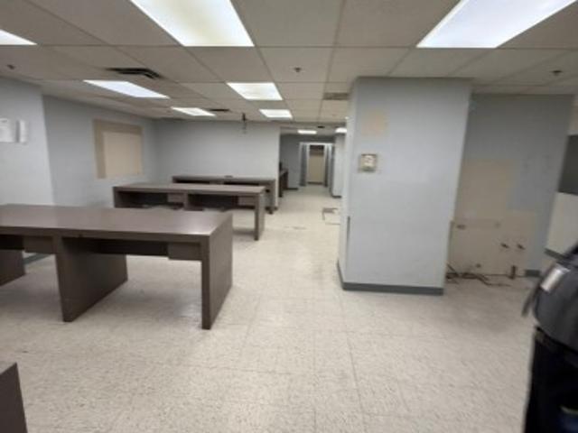 Commercial for rent in St. Leonard's, Quebec
