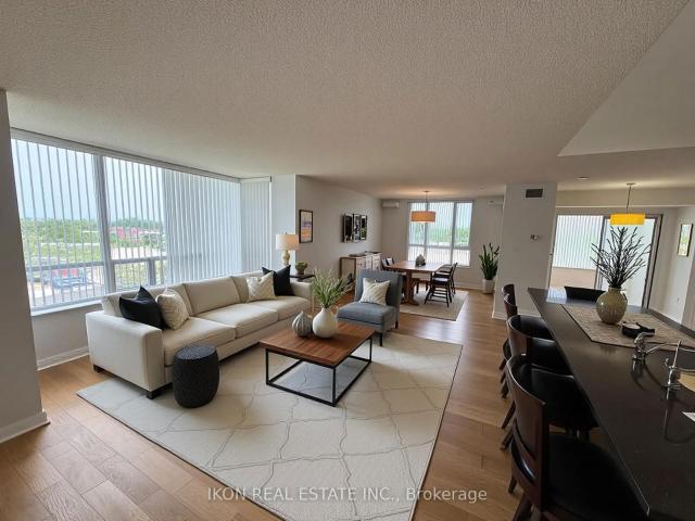 Condo for sale in Toronto, Golden Horseshoe