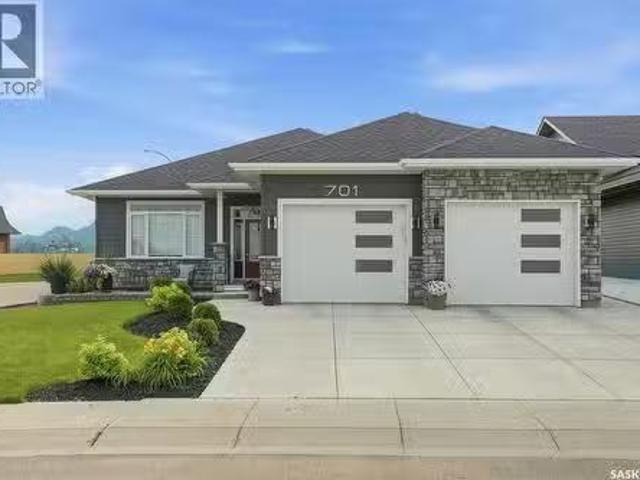 House for sale in Warman, Saskatchewan